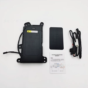 Land Cruiser LC300 (21-24) modelləri üçün simsiz sürətli avtomobil şarj cihazı Jingchi