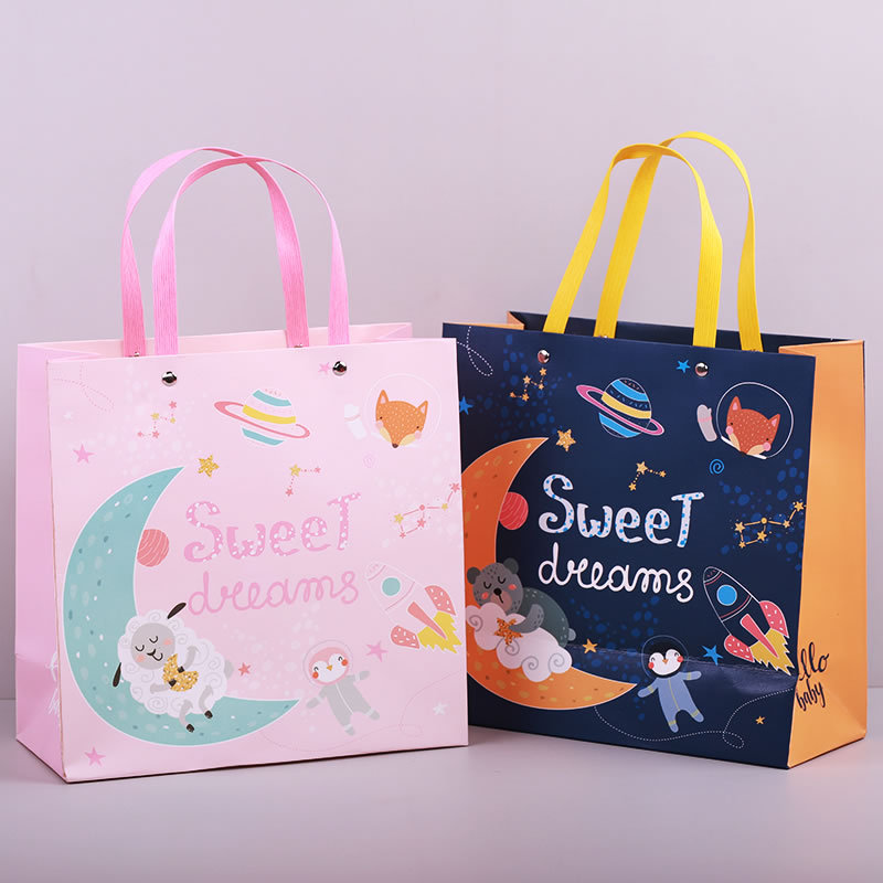 Baby's first month wine gift bag packaging box cartoon children's gift bag snack candy handbag birthday gift bag