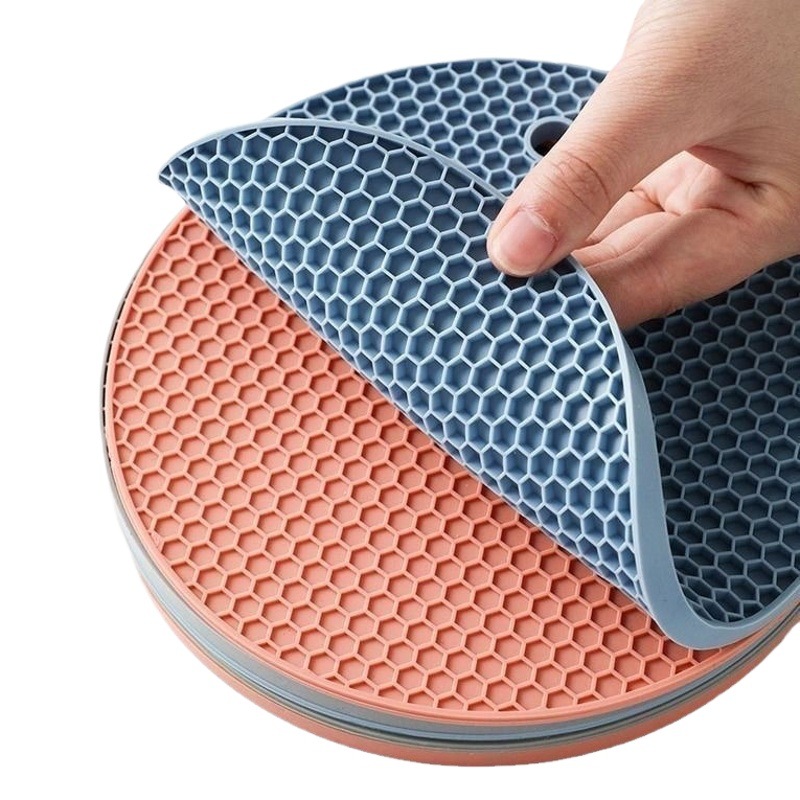 Manufacturers Wholesale Large Quantities of Cross-Border Hot-Selling Silicone Honeycomb Heat Insulation Mats, Silicone Placemats, Round Pot Mats, Bowl Mats, and Dining Table Mats
