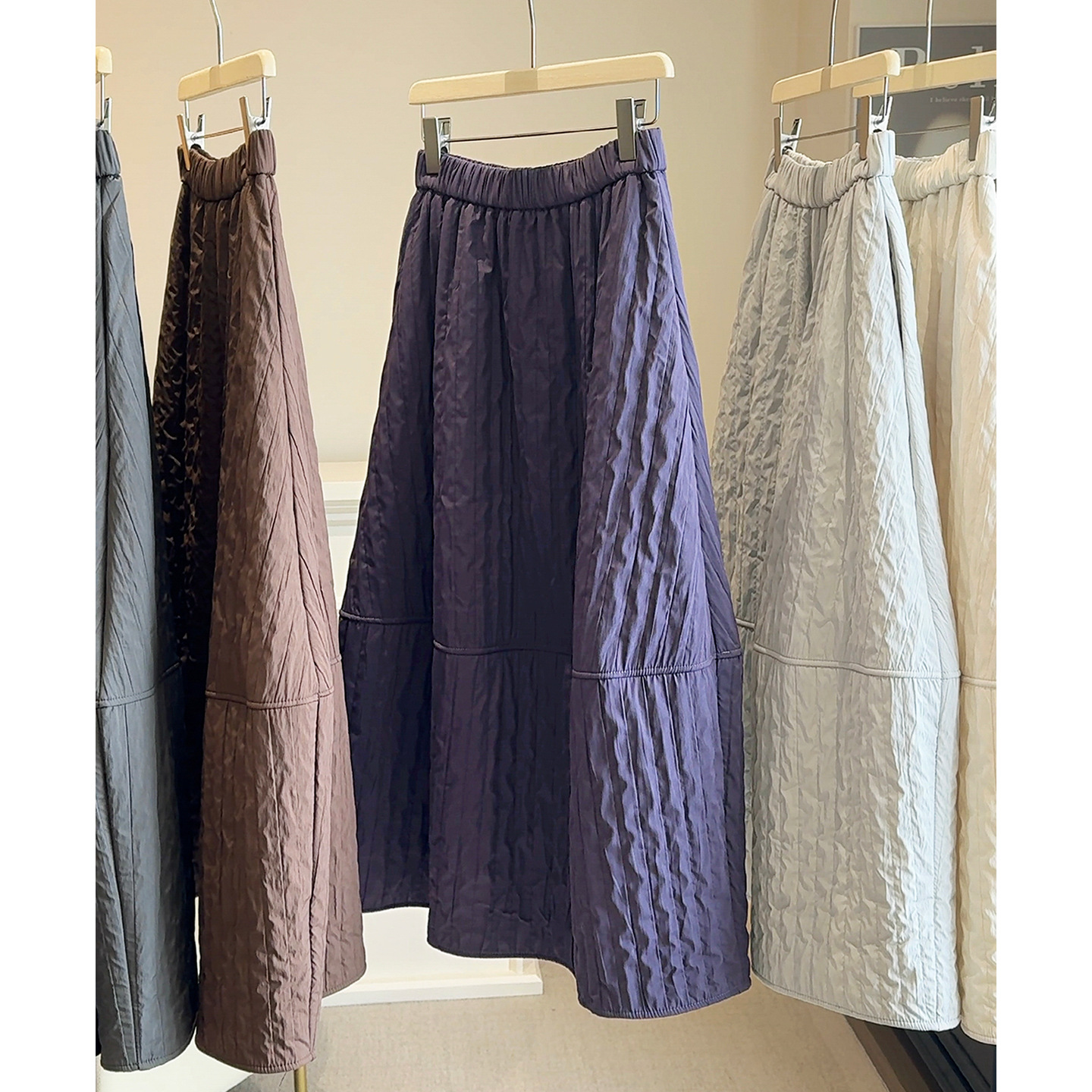 韩国东大门2025秋冬加绒加厚肌理感立体花苞半裙女高腰显瘦蓬蓬裙