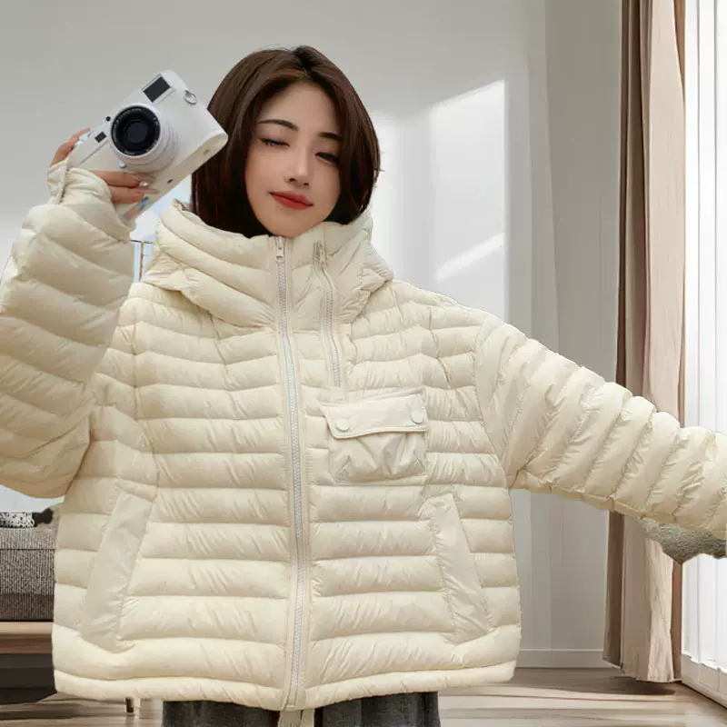 轻薄短款羽绒服女高级感女新款冬季女装韩版大码鸭绒女平湖