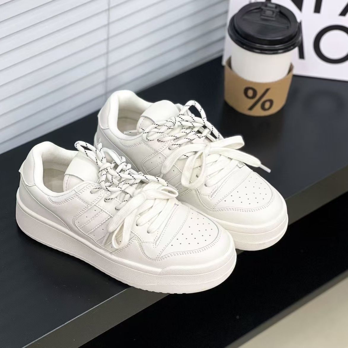 Zapatos de entrenamiento alemán retro de suela gruesa para mujer 2025 verano nuevos zapatos zapatos deportivos casuales transpirables de todo fósforo para mujer