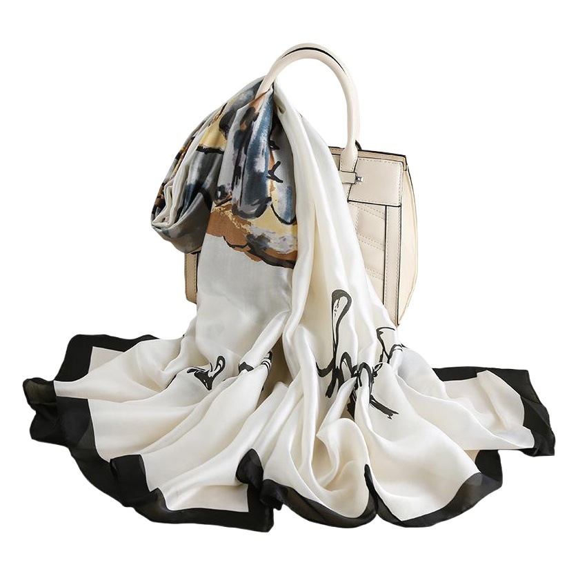 Nueva bufanda de primavera y verano bufanda de seda elegante silla de loto de alta gama para mujer impresión chal de seda artificial protector solar toalla de playa