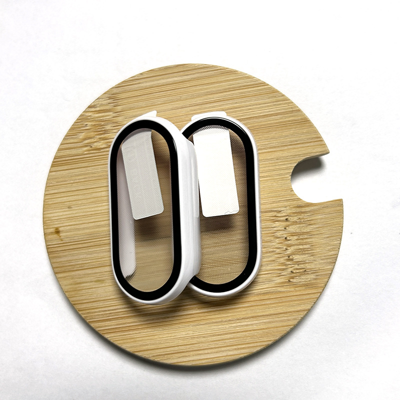White simple model with integrated shell and membrane