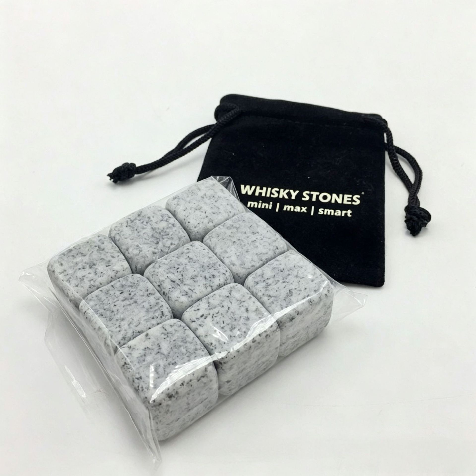Popular in foreign trade: 9-piece velvet bagged whiskey ice stones, natural granite ice cubes, quick-freezing ice cubes