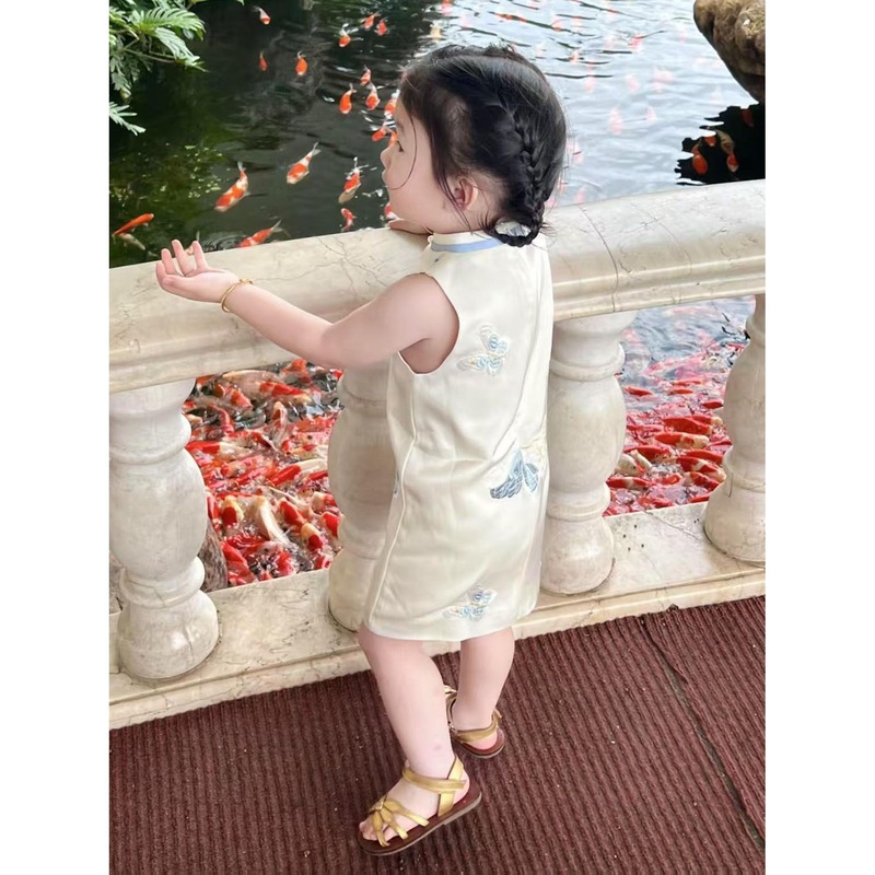 新中式女童2025夏季新款米白色刺绣蝴蝶旗袍裙宝宝国风提花背心裙|undefined