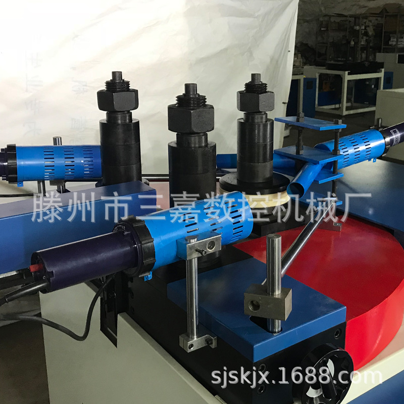 �������Ͻ��Ŵ������仡�� PVC�ܸ��Ͳ�Բ������Բ�����е�豸