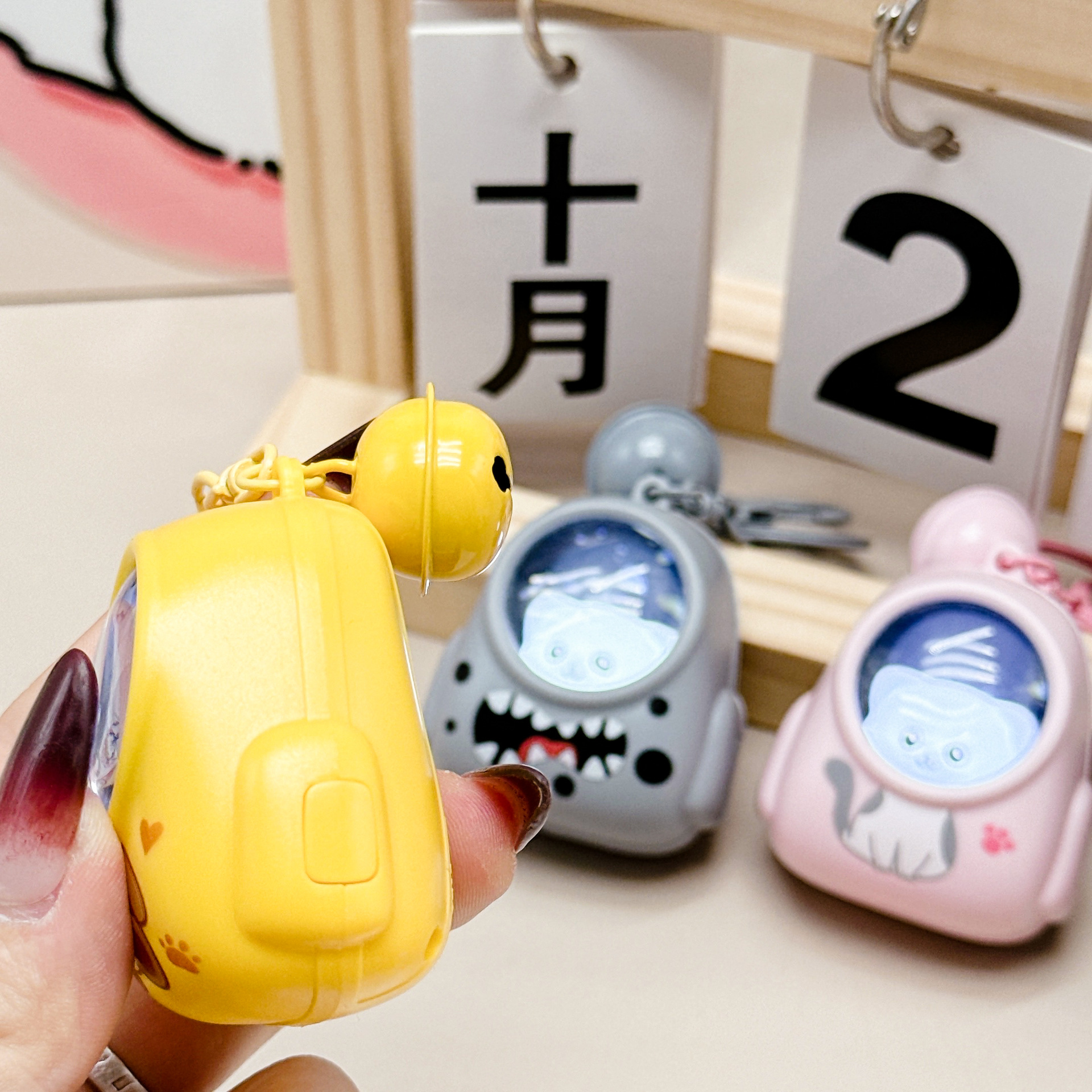 Porte-clés de voiture en forme de chat avec sac à dos lumineux, nouveau style, exquis, pendentif, joli cadeau décoratif_voghion.com