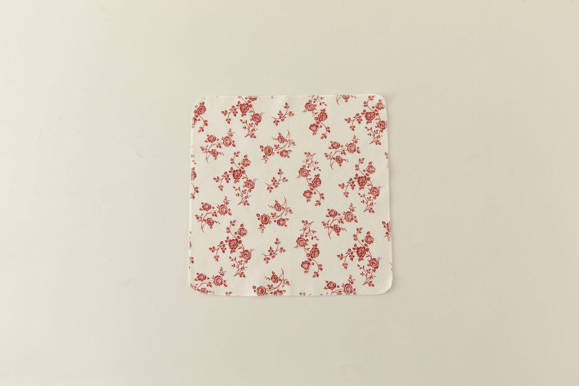 Rose manor breastfeeding towel