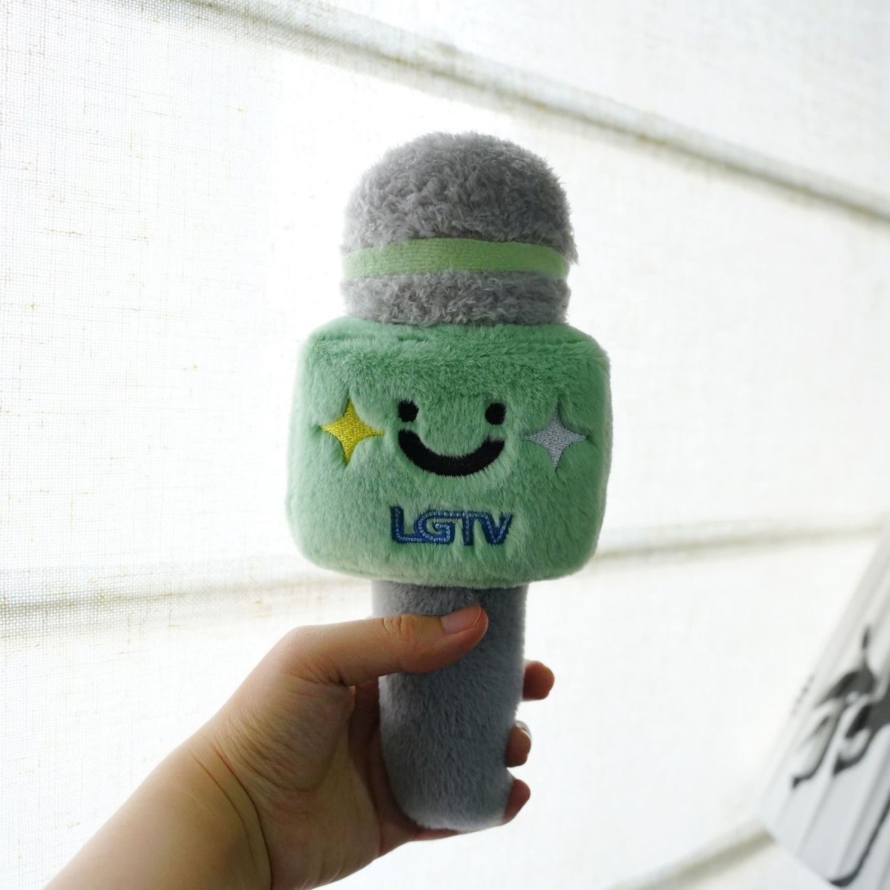 Original Cute Plush Microphone Safety Belt Protective Cover, Anti-Wear, Anti-Strangle, Anti-Accidental Capture, Decorative Doll, Creative Gift