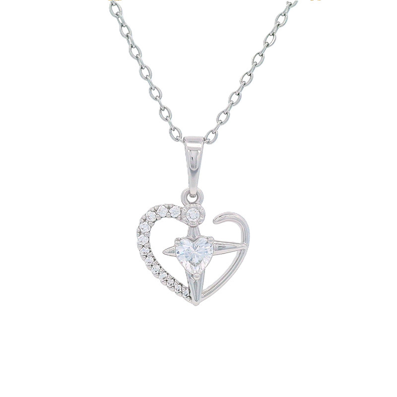 Xuping Commuter Love Collar Mujer Verano Diseño de nicho de lujo ligero Cadena de clavícula de moda de circón en forma de corazón de alta gama