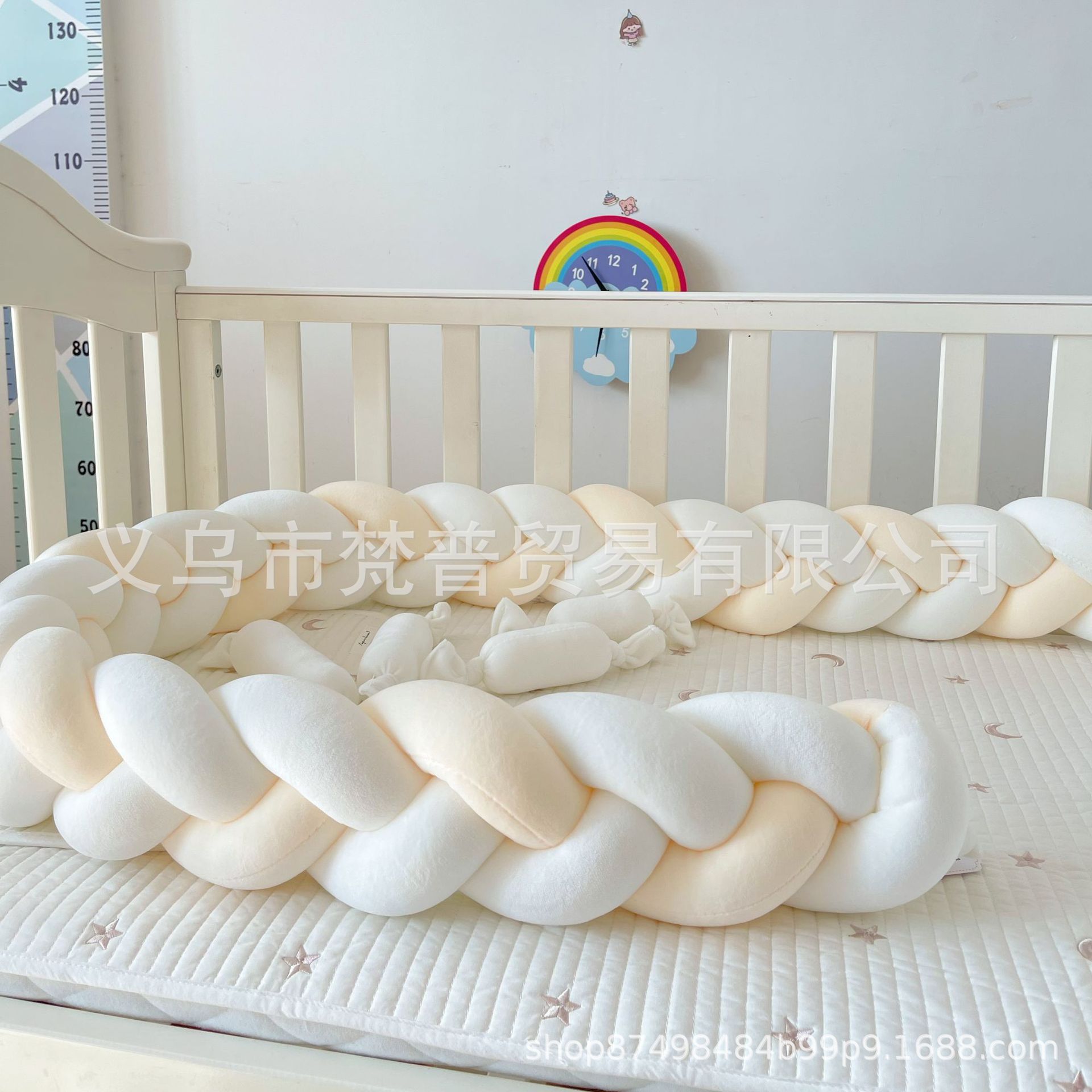 화이트+화이트+밀크 화이트