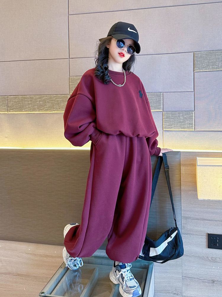 Girls' early autumn outfit, spring and autumn 2024 new style, fashionable and trendy autumn children's clothing, popular street style, girls' sweatshirt and pants.