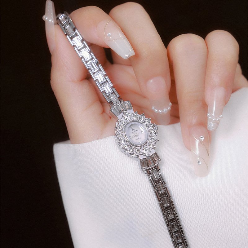 BS new hot watch factory direct foreign trade chain watch luxury niche silver watch women's watch FA1831