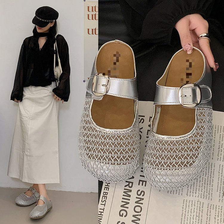 2026 verano nuevo estilo de zapatos perezosos pequeños zapatos de moda fragancias image 4