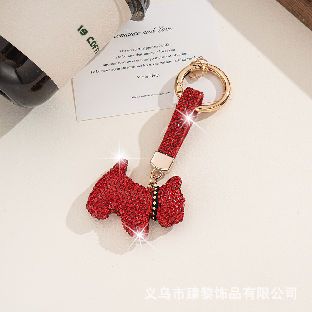 漫画のフルダイヤモンド子犬キーホルダー、ダイヤモンドがちりばめられた高価値のカップルモデル、ファッションペンダント、屋台の小物、インターネット有名人