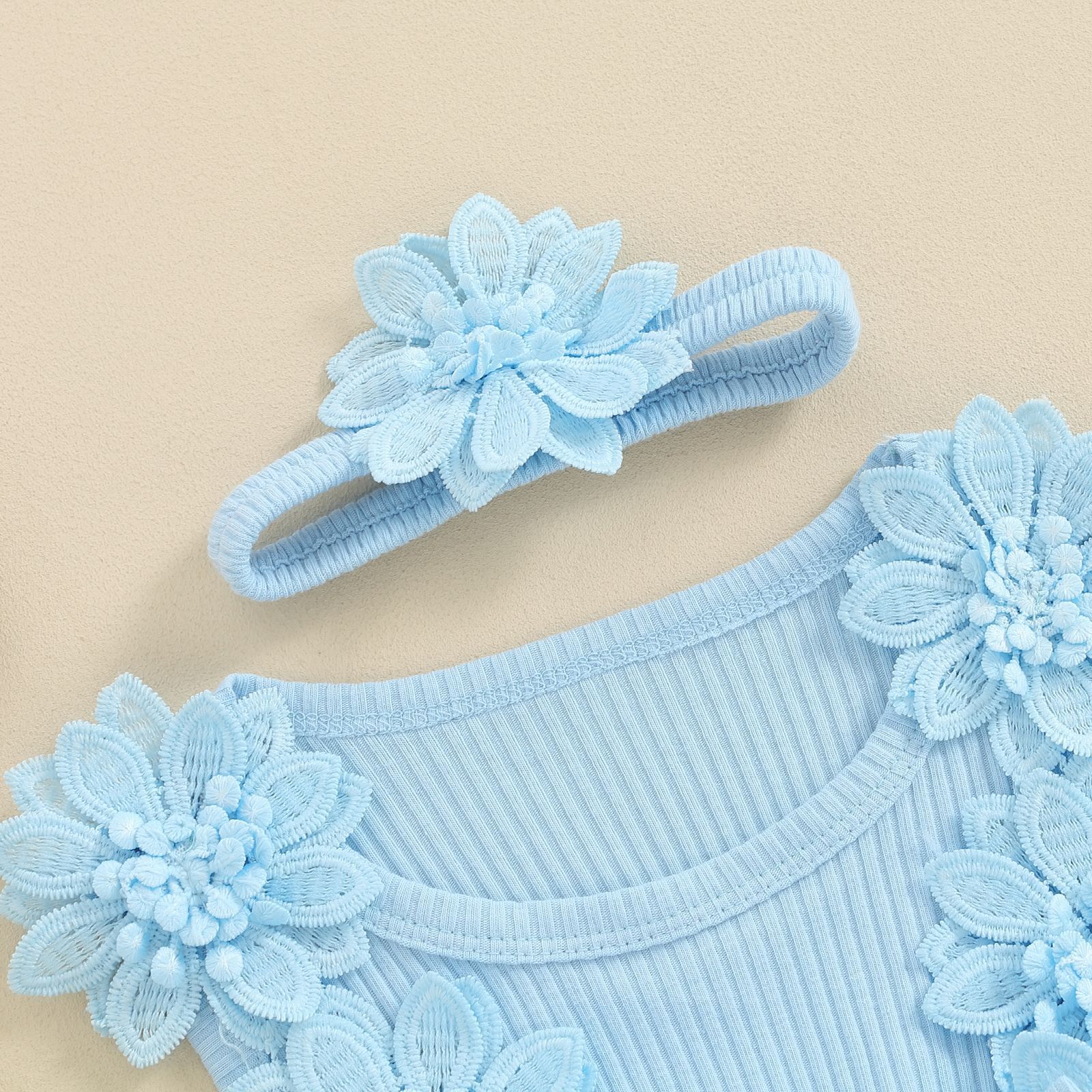 Cute Solid Color Flower Bow Knot Cotton Baby Rompers display picture 9