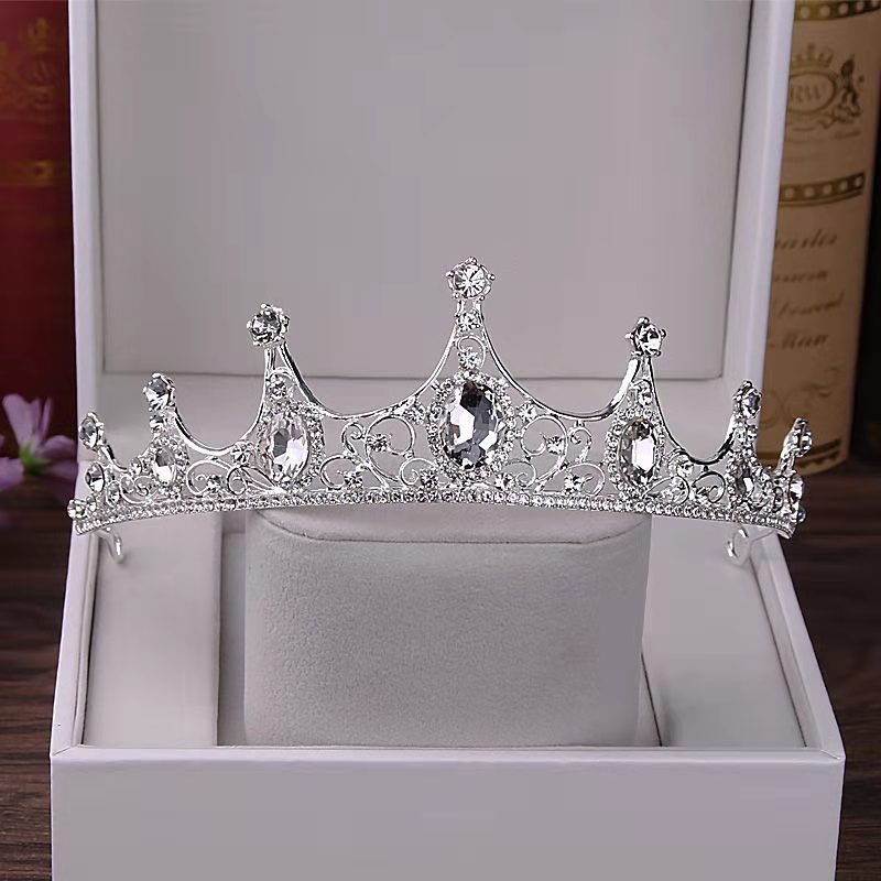 Online Rojo Negro Barroco corona tocado novia estilo coreano 18 años de edad, mujer adulta Ceremonia de cumpleaños princesa Corona al por mayor