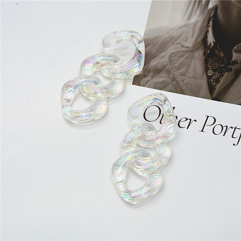 Oversized Sculptural Clear Acrylic Clip-on Earrings Modern Design_voghion.com