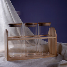 ���ÏN�������ռ{���{���׼��Ӷ�׶�����ľ����Ȼ��ľ�ռ{��ƿ��