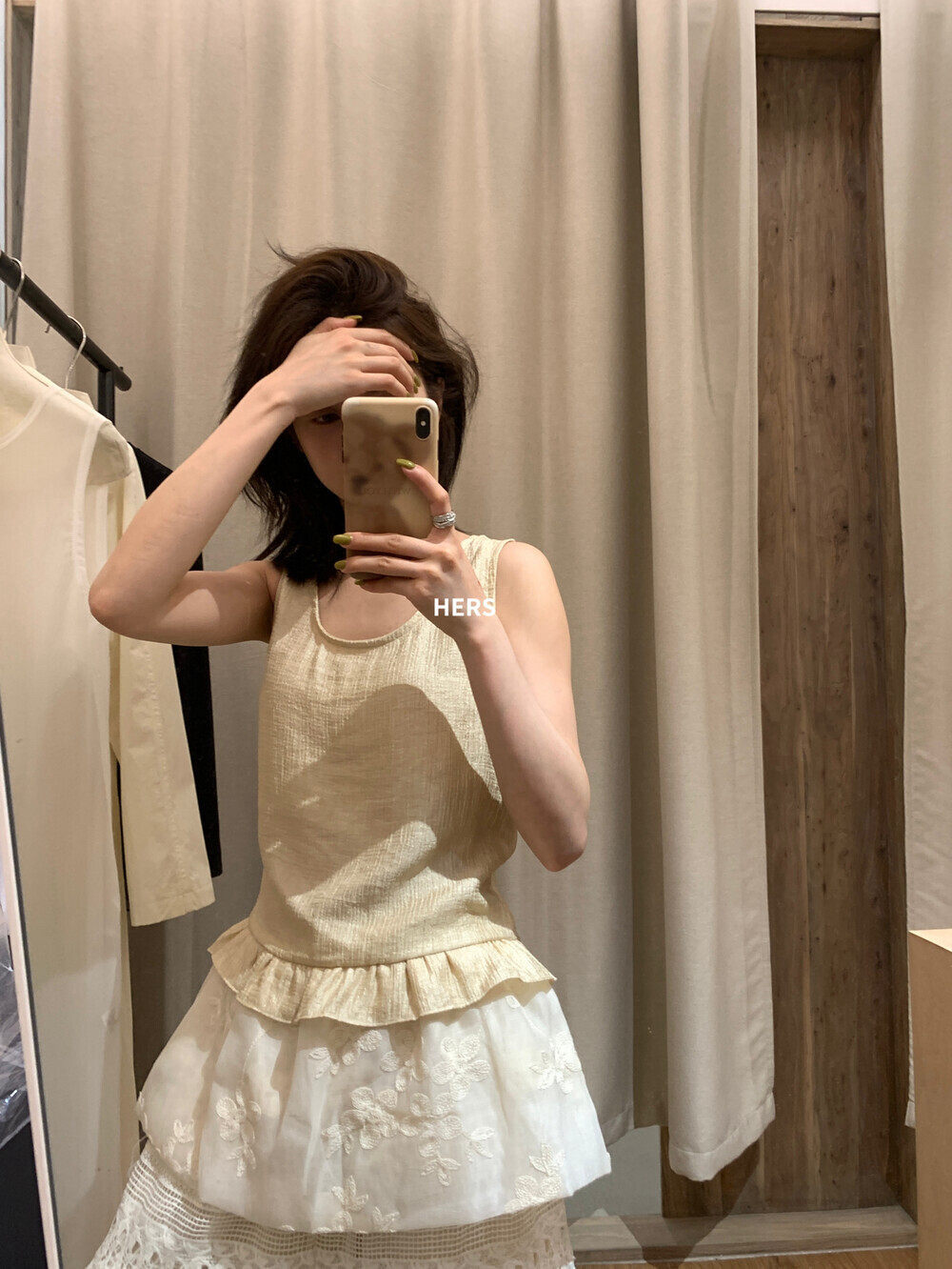 Áo hai dây nữ phong cách Bohemian thêu hoa, viền ren xếp tầng — Champagne màu, màu đen chi tiết 4