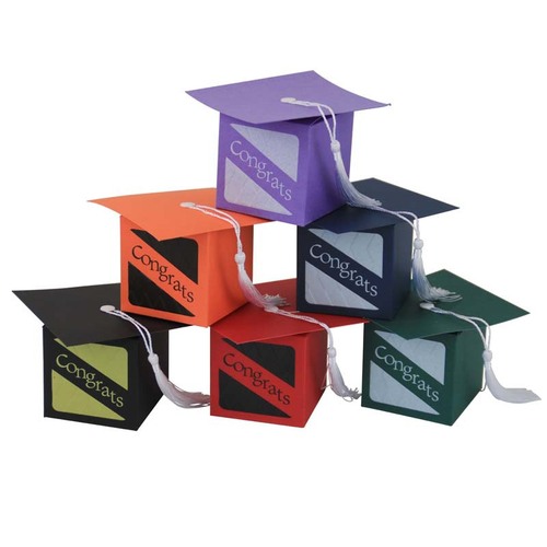 European-style new graduate season candy box, embossed concave craft graduation cap candy box, party return gift box wholesale