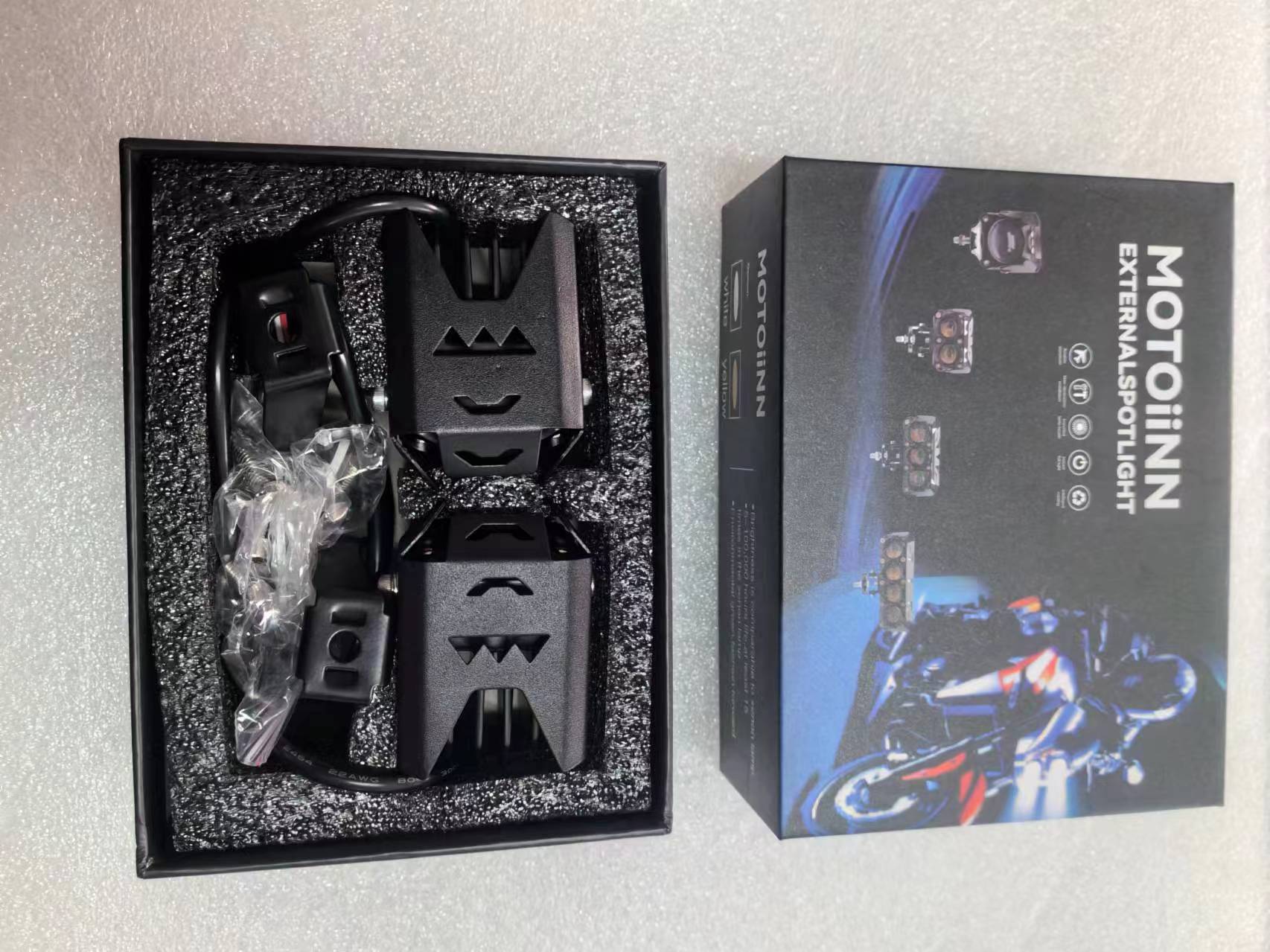 Cross-border car light led spotlight motorcycle two-color strong light headlight electric car ATV modified spotlight 80V