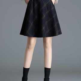 短款毛呢格子女2025秋冬新款半身裙小个子伞裙时尚百搭洋气裙子