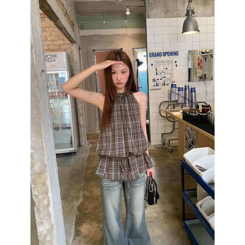 Halter neck ruffled drawstring plaid camisole for women, summer 2026 new loose and slimming top Halter neck ruffled drawstring plaid camisole for women, summer 2026 new loose and slimming top