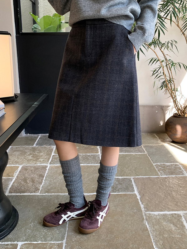 衣爾のシャツの伯徳さんのウールは厚い半身のスカートの女性の冬のa字は毛の高い腰のinsの質感の毛の中のスカートを磨いています。|undefined