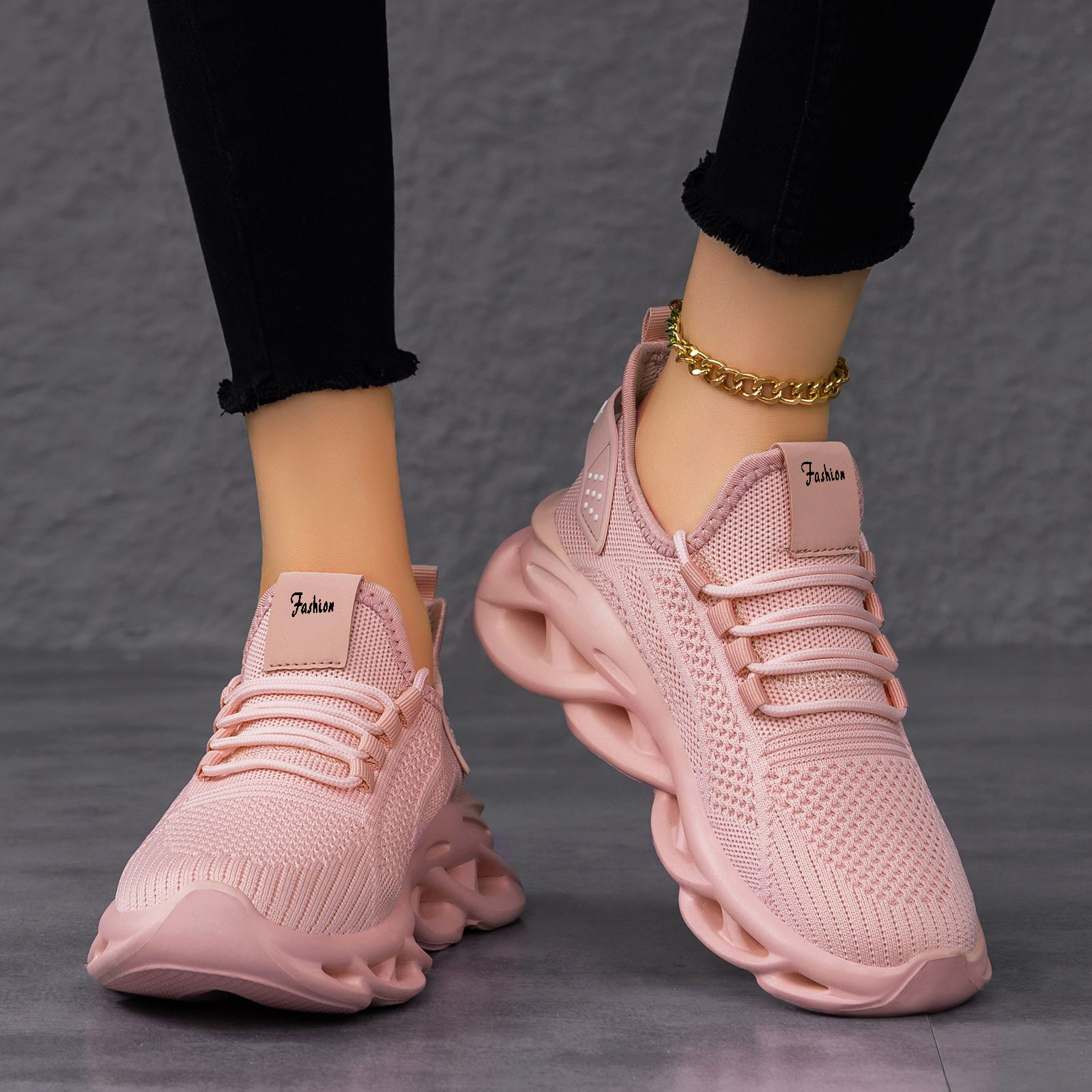 Zapatos casuales de moda de mujer de tamaño grande transfronterizo cuchilla de torsión suela zapatos deportivos de red zapatos de altura gruesa zapatos de papá