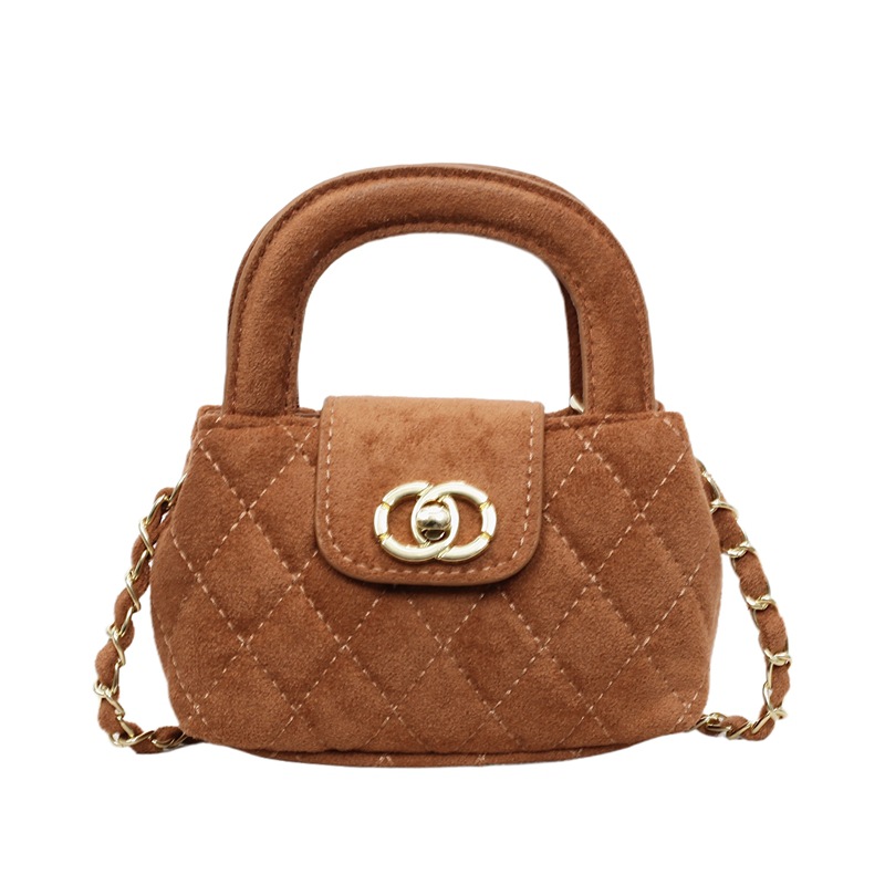 Primavera y verano nuevo bolso infantil de seda, hilo de seda, pequeño viento fragante, bolso de mano de chicas, cadena de moda coreana, bolso cross-border.