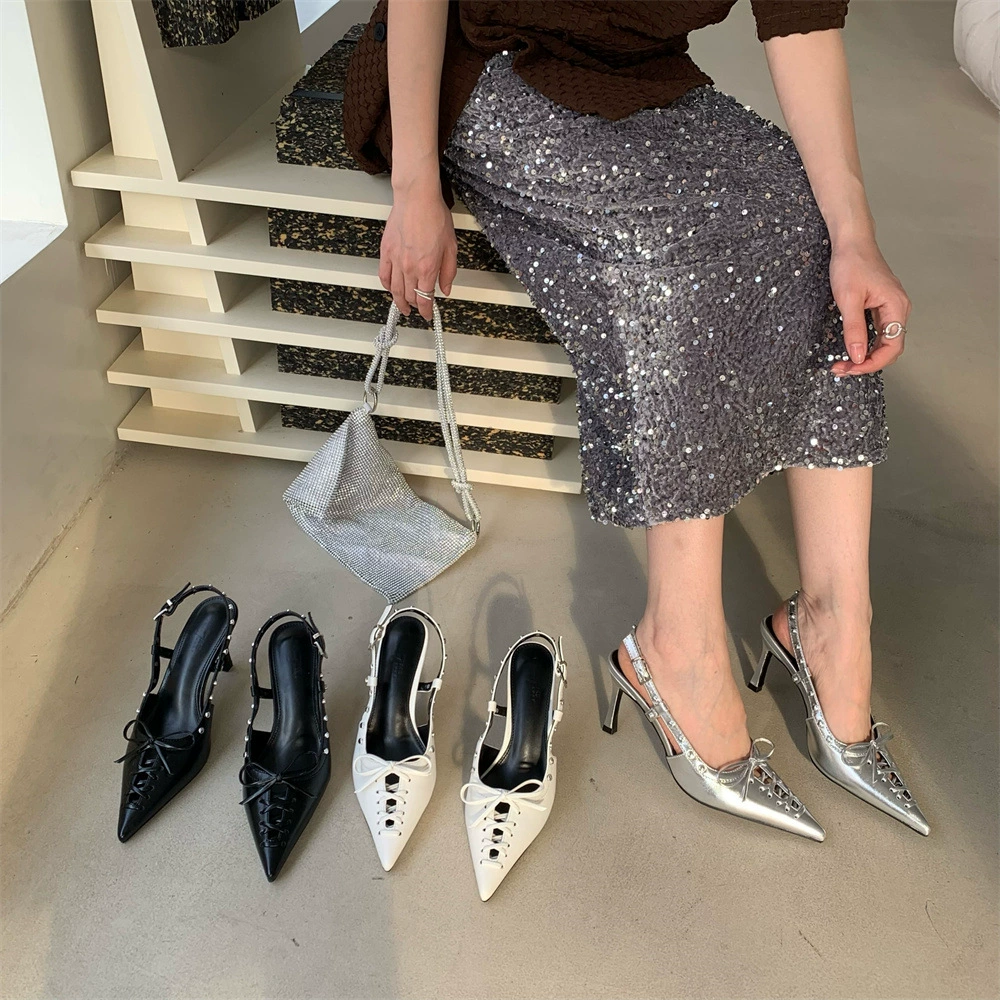 2023 Новые весенние одиночные туфли Европейский и американский остроконечный тонкий каблук с низким ртом Модные передние тонкие ремешки сзади пустые сандалии