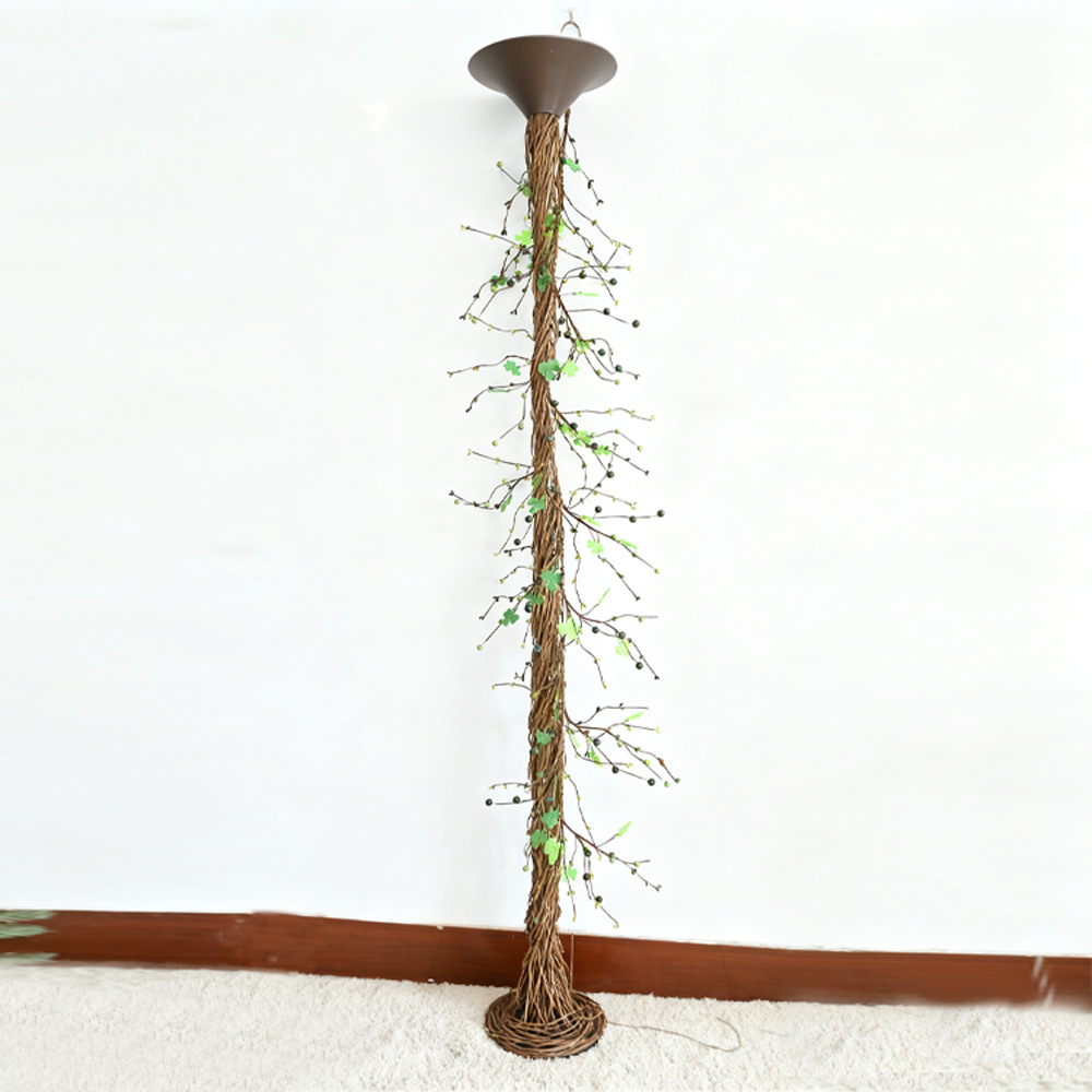 Día de San Patricio, tres hojas, vinas secas, árboles, decoración paisajística, ramas de exhibición colgantes de vinas falsas