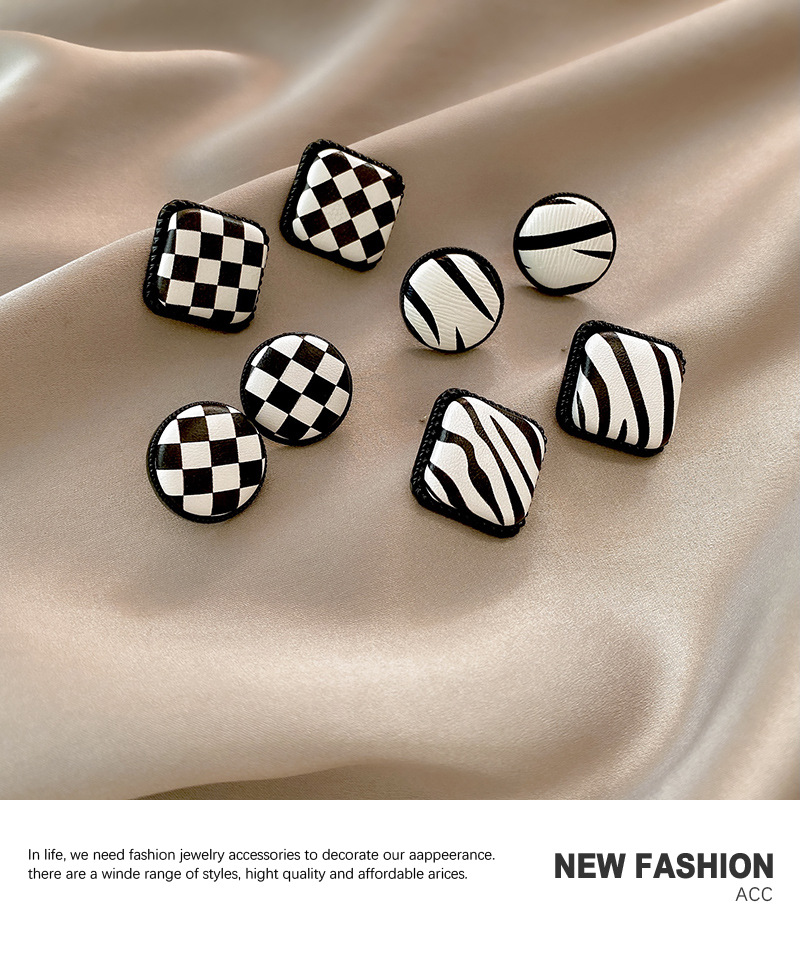 Plaid Fashion Design Ear Jewelry Simple Personality Trend Earrings display picture 3