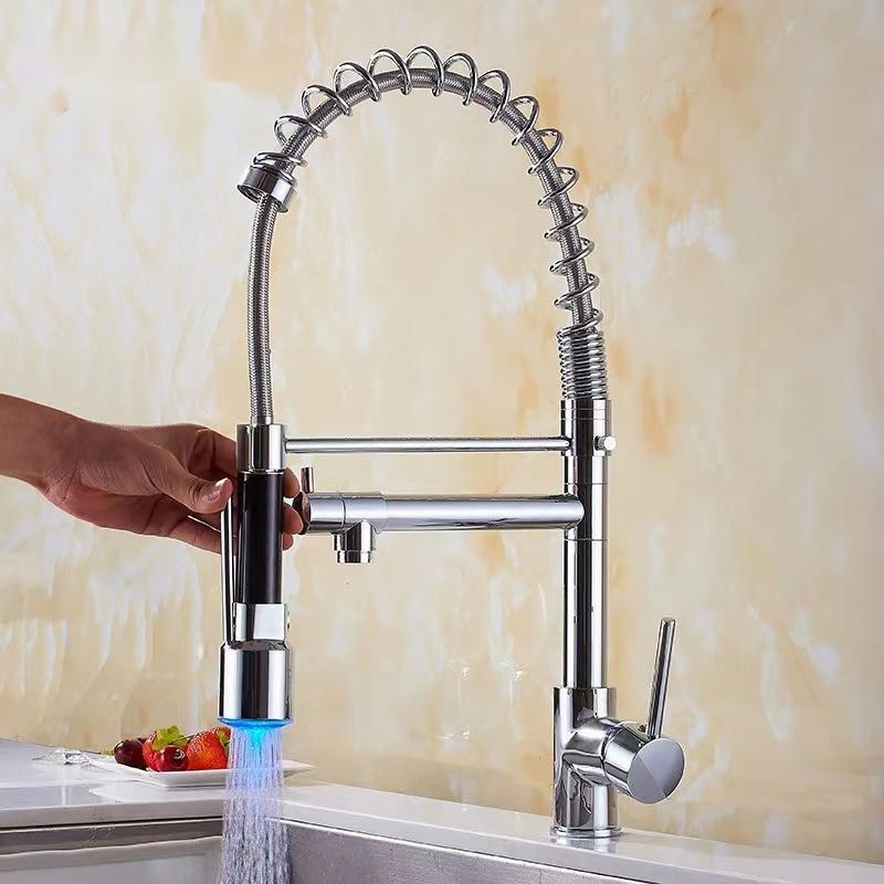 Hot-Selling Multifunctional Deck-Mounted Faucet with Gold and Silver Led Lights, Rotatable and Pull-Out Kitchen Faucet