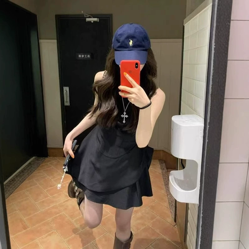 Темперамент без рукавов, тонкая талия, юбка-комбинантная юбка Женская весна лето 2025 новый премиум чувство маленькая черная юбка