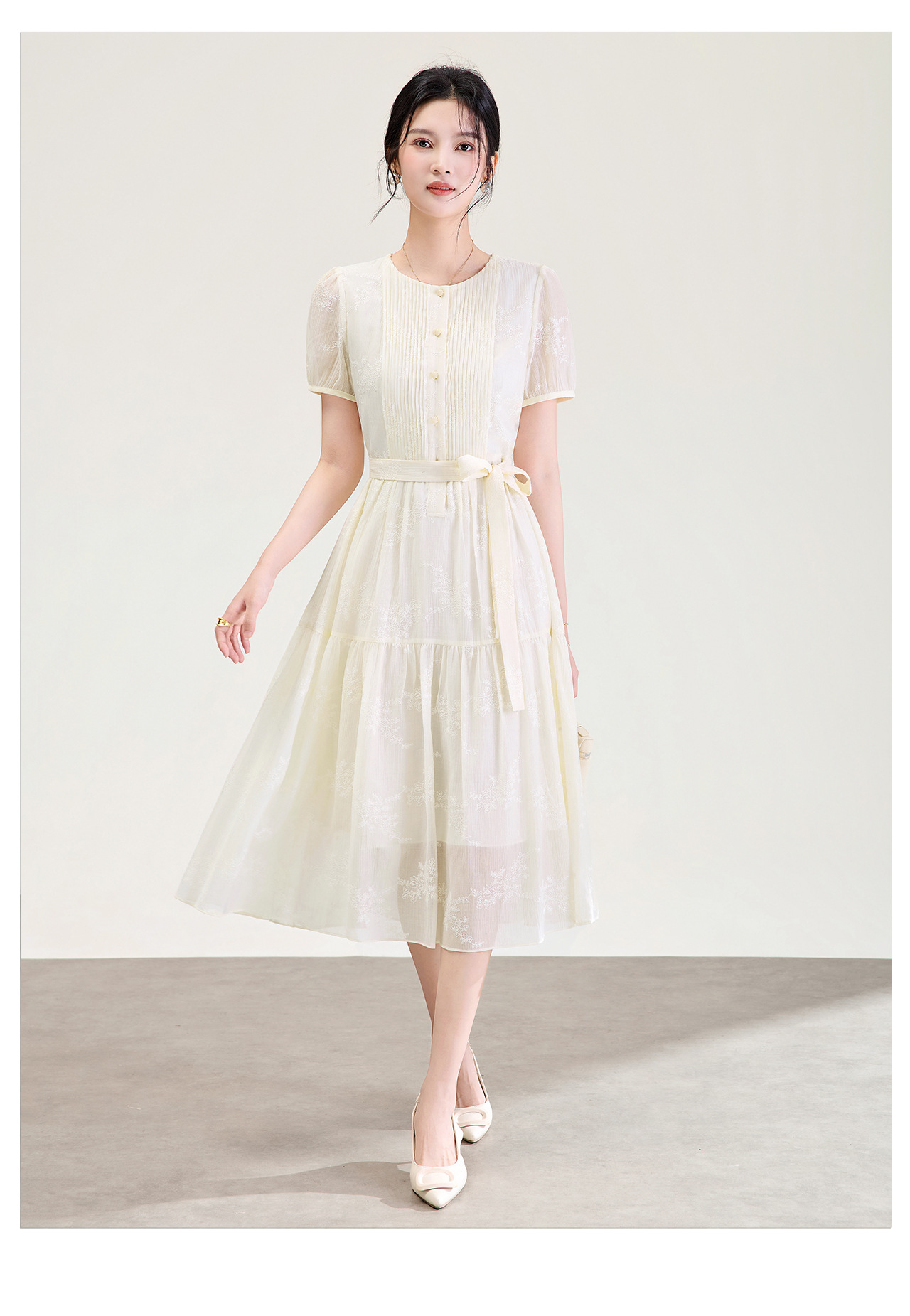 Váy maxi thêu hoa tay ngắn chất liệu tencel mềm mại — màu đen chi tiết 11