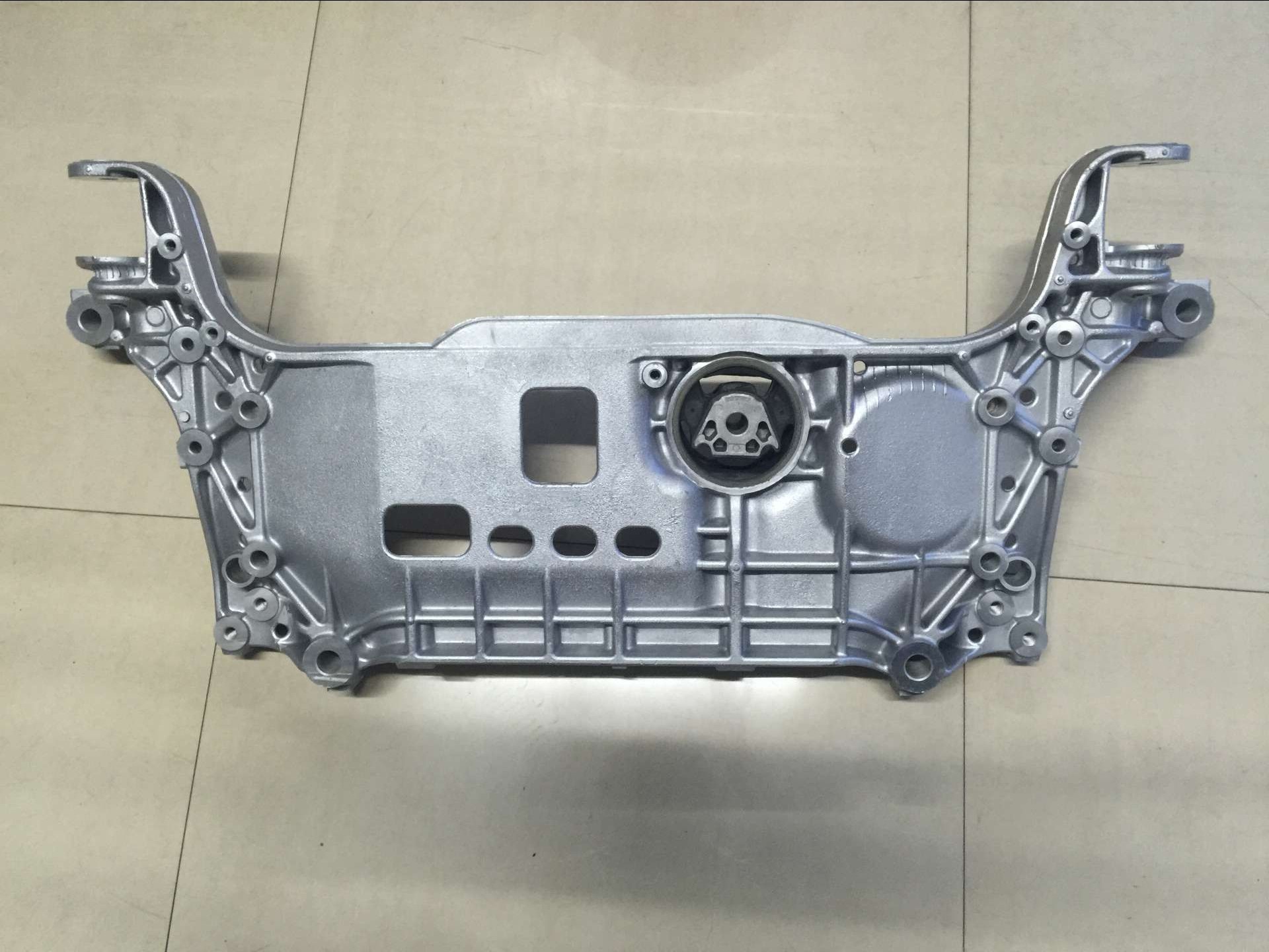 Suitable for Volkswagen Sagitar, Touran, Skoda, All-Aluminum Beam 3C0199369H, All-Aluminum Lightweight