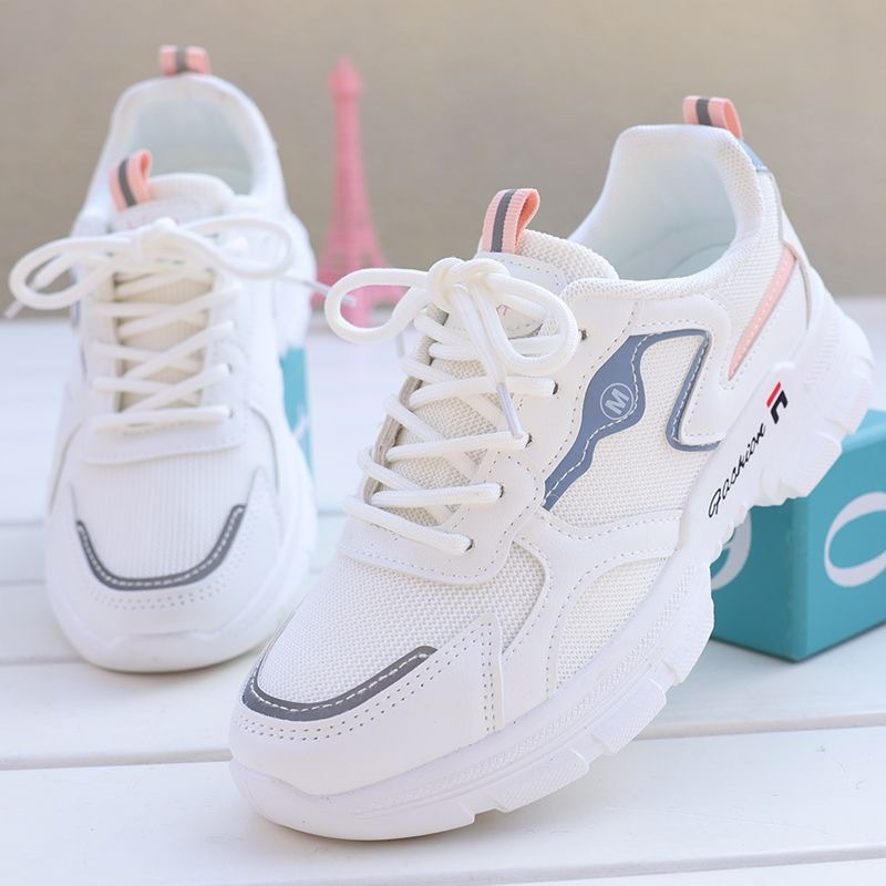 2025 verano nuevas zapatillas deportivas huecas para mujeres transpirables estilo coreano zapatos casuales de malla zapatos de papá zapatos pequeños zapatos blancos