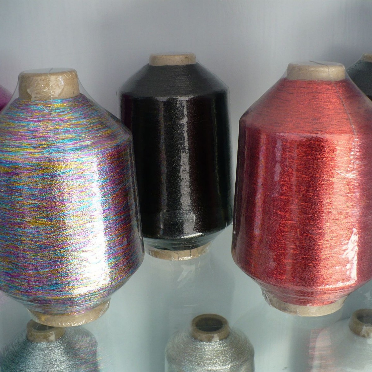 双层金皮包芯混纺纱线深红亮片混织线金属纱亮丝面料织物Lurex