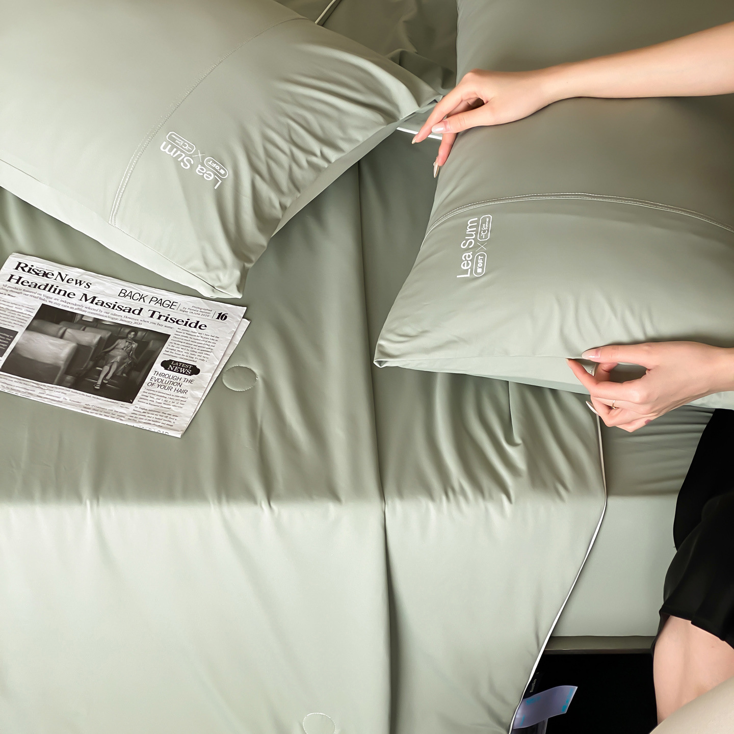 Cooling Antibacterial Ice Silk Bedding Set For Comfortable Sleep_voghion.com