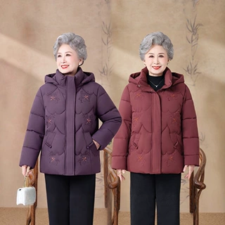 2026新款中老年妈妈装连帽棉衣女刺绣菱格短款保暖棉袄奶奶冬装外