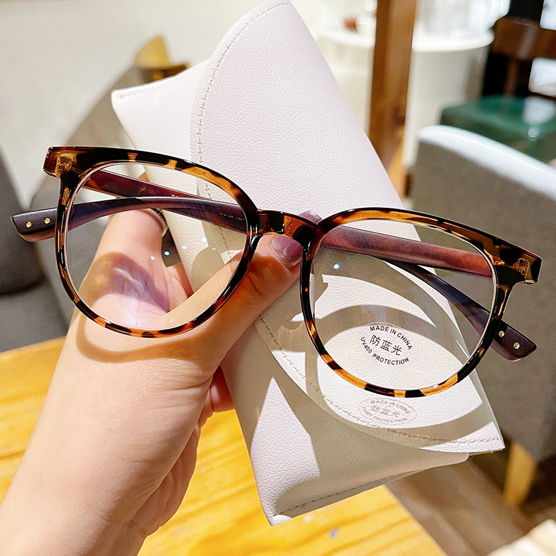 Retro wood-like black frame myopia glasses plain ultra-light TR90 large frame slimming glasses frame with degrees men and women