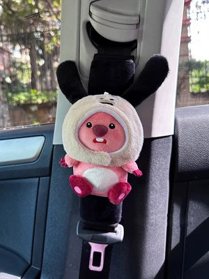 Car seat belt shoulder: Seat belt shoulder pad - puppy-beaver-1-black-shoulder-pad