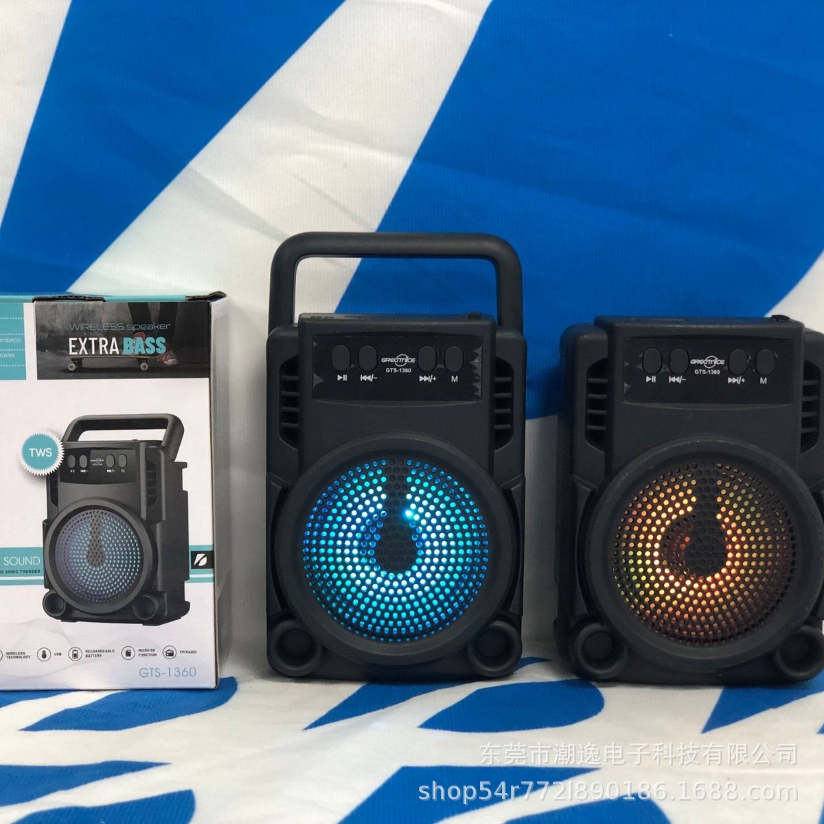 Fábrica directa 1360 nuevo altavoz Bluetooth inalámbrico doméstico al aire libre subwoofer portátil K-canción cuadrada RGB