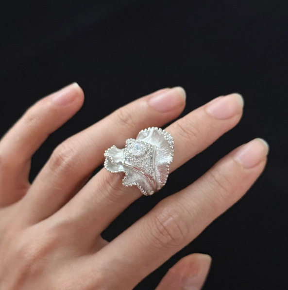 Silver Brushed Skirt Edge Ring Women, Finely Crafted, Light Luxury, Personalized Design, Index Finger Ring, Fine Glitter_voghion.com