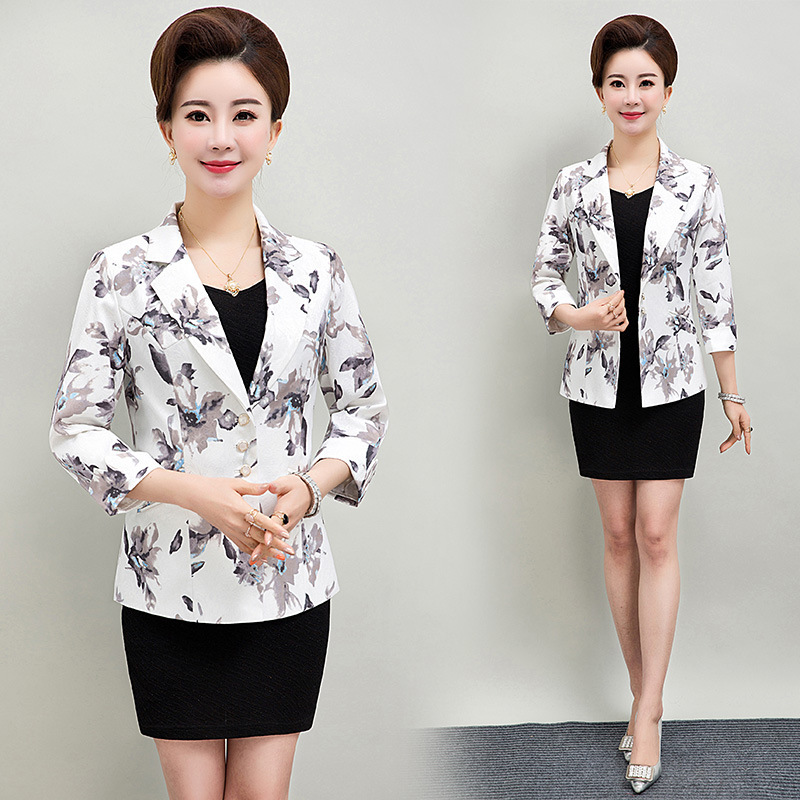 Middle-aged mother's spring coat thin small suit women's top middle-aged and old women's spring and autumn short small flower Middle-aged mother's spring coat thin small suit women's top middle-aged and old women's spring and autumn short small flower