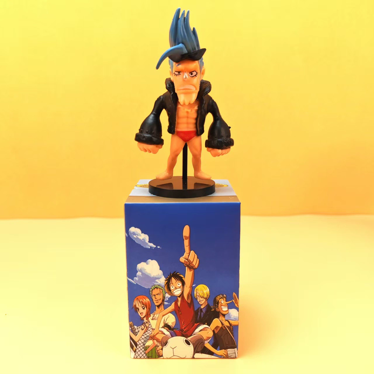 Хит продаж: фигурки One Piece, двумерные фигурки, слеп-боксы, куклы Луффи, детские маленькие подарки, слеп-бокс игрушки