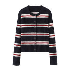 彩系の2025秋冬季新款时尚宽松显瘦单排扣条纹针织开衫女上衣